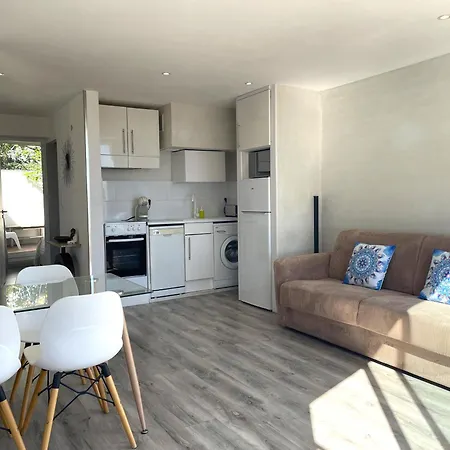 Tusquets - Con Vistas Al Mar * Кадакес